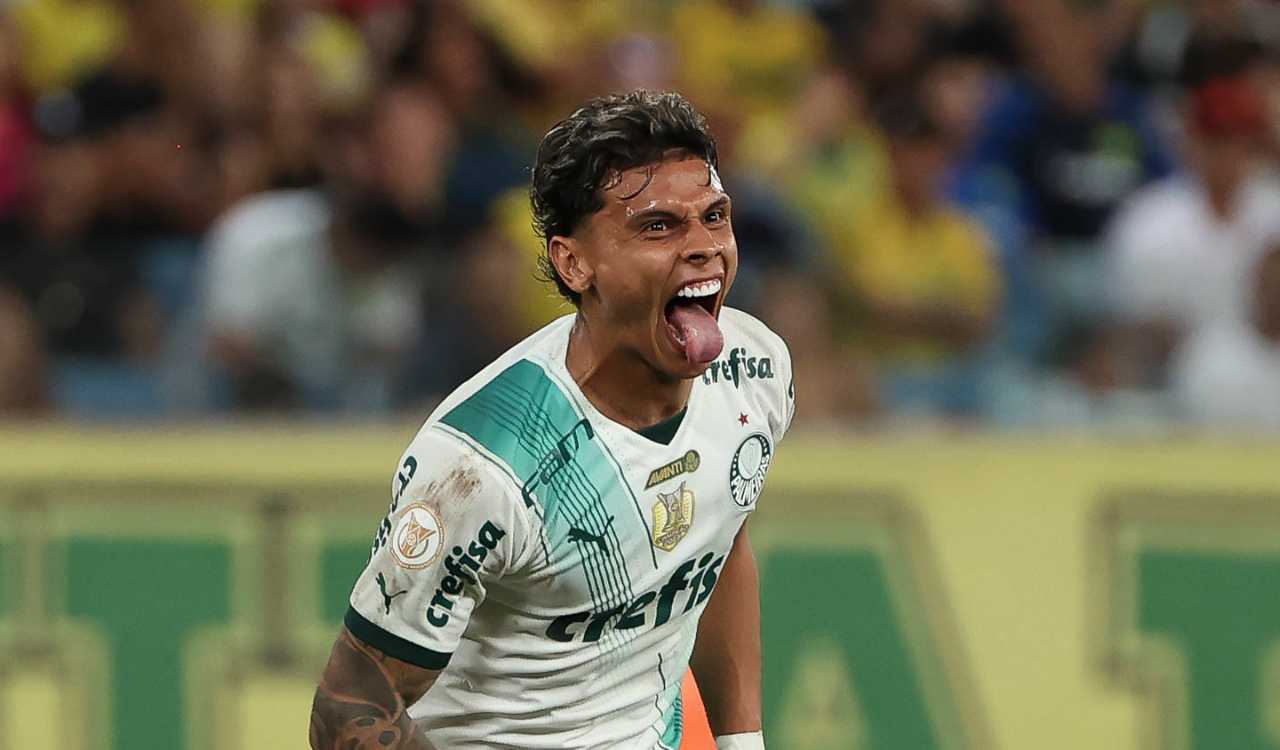 O atacante colombiano Richard Ríos, ao marcar o segundo gol do Palmeiras contra o Cuiabá, na Arena Pantanal (Foto: Cesar Greco/Palmeiras/by Canon)