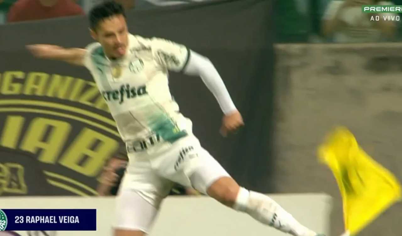 Maior artilheiro do mundo, estrela do Palmeiras desbanca Neymar no