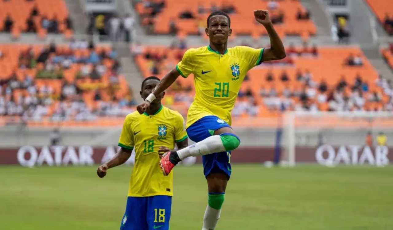 Estêvão faz golaço em vitória do Brasil na Copa do Mundo Sub-17