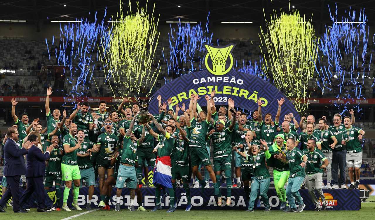 Palmeiras empata com o Cruzeiro e conquista o Brasileirão
