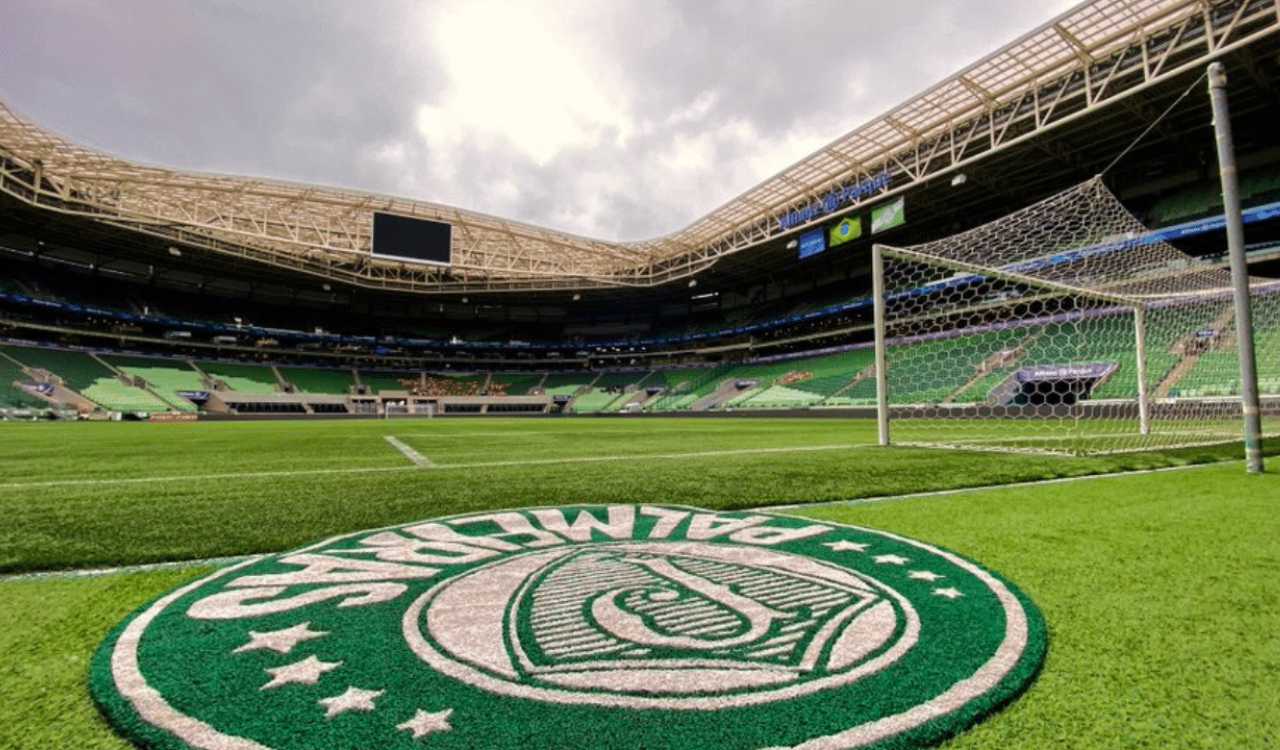 Gramado sintético do Allianz Parque, estádio do Palmeiras (Foto: Reprodução/Esporte e Mídia)