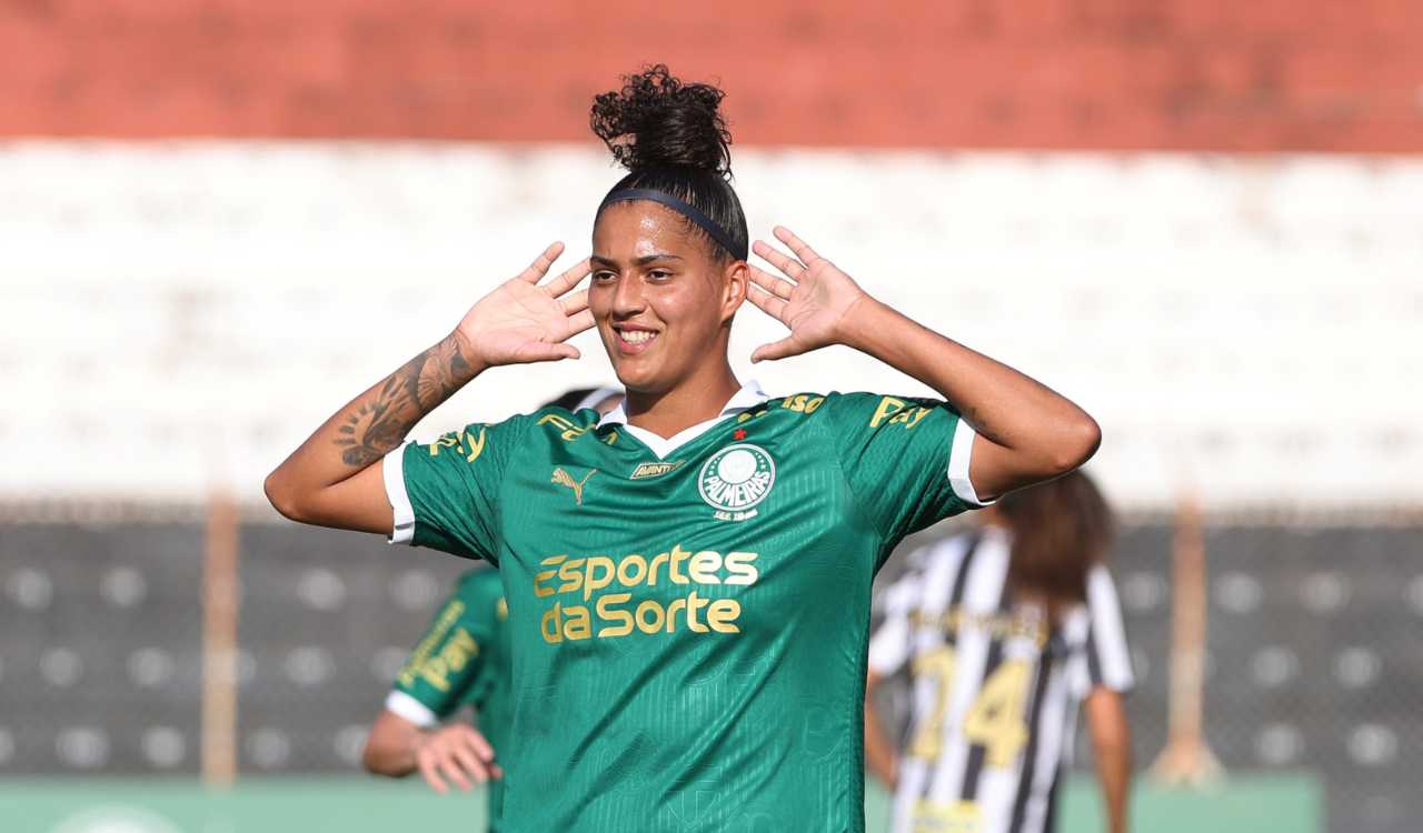 Amanda Gutierres faz hat-trick em goleada do Palmeiras por 6 a 0 sobre o Santos (Foto: Fabio Menotti/Palmeiras/by Canon)
