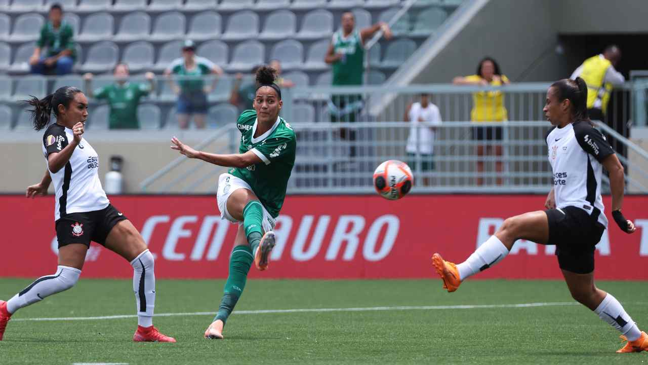 Palmeiras goleia o Corinthians e fica a um passo do título do Paulista ...